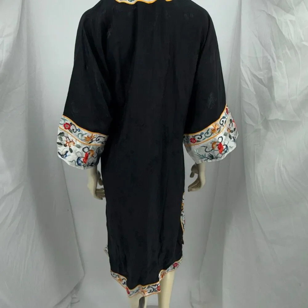 Vintage Jade Lantern Black Silk Embroidered Chinese Robe Duster Coat Floral Trim - Picture 5 of 16